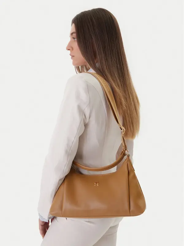 Tommy Hilfiger Tommy Hilfiger Torbica Th Essential Shoulder Bag AW0AW18373 Smeđa