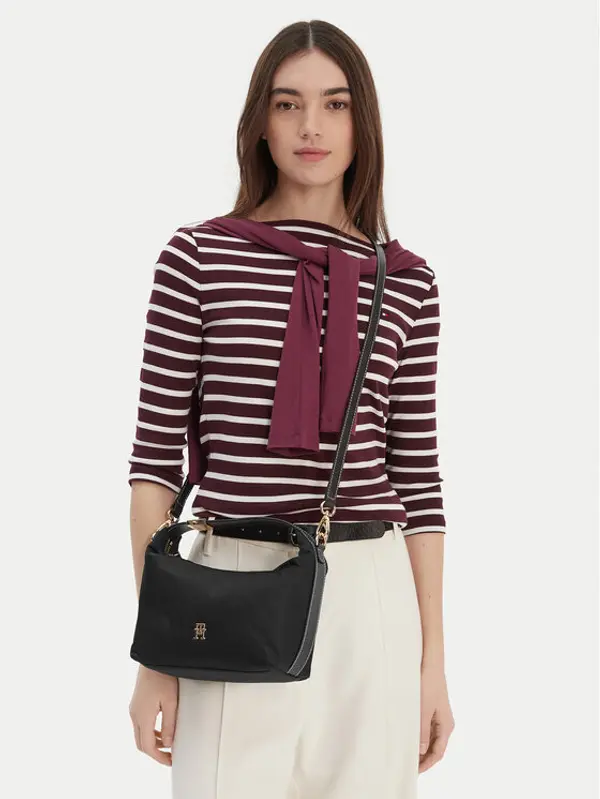 Tommy Hilfiger Tommy Hilfiger Torbica Th Go Crossover Nylon AW0AW18164 Crna