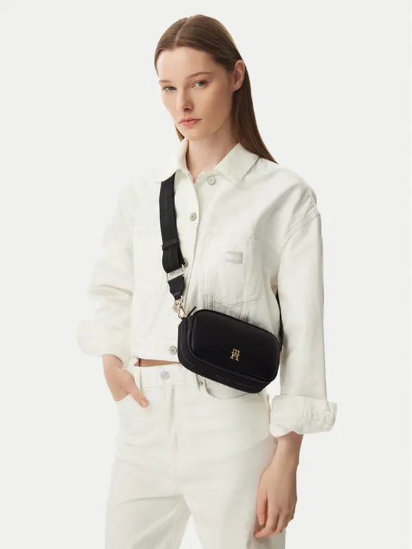 Tommy Hilfiger Tommy Hilfiger Torbica Th Logotape Camera Bag AW0AW18741 Crna