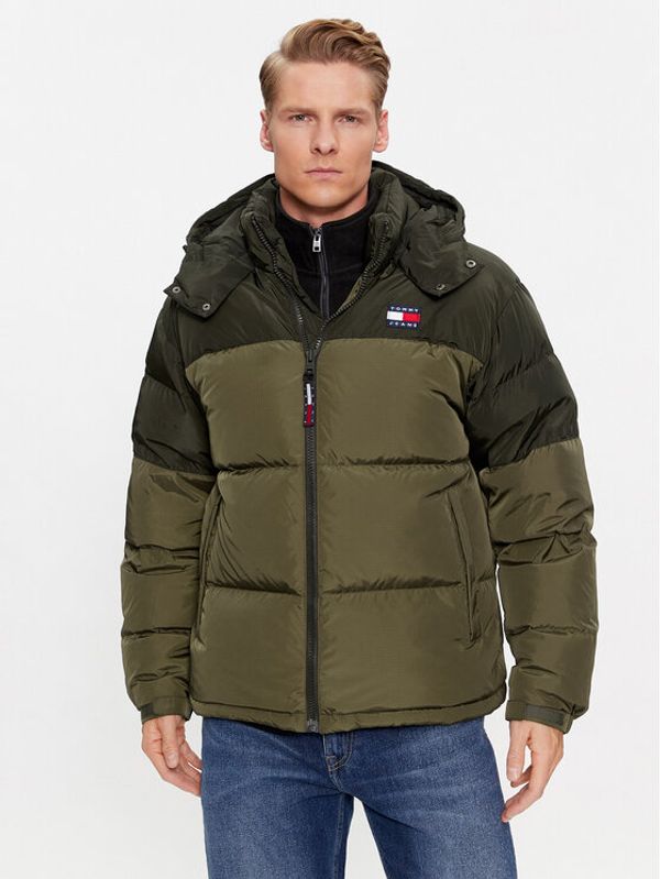 Tommy Jeans Tommy Jeans Pernata jakna Alaska DM0DM17482 Zelena Regular Fit