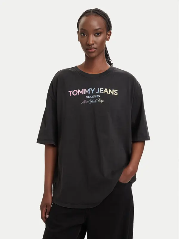 Tommy Jeans Tommy Jeans T-shirt DW0DW22803 Crna Oversize