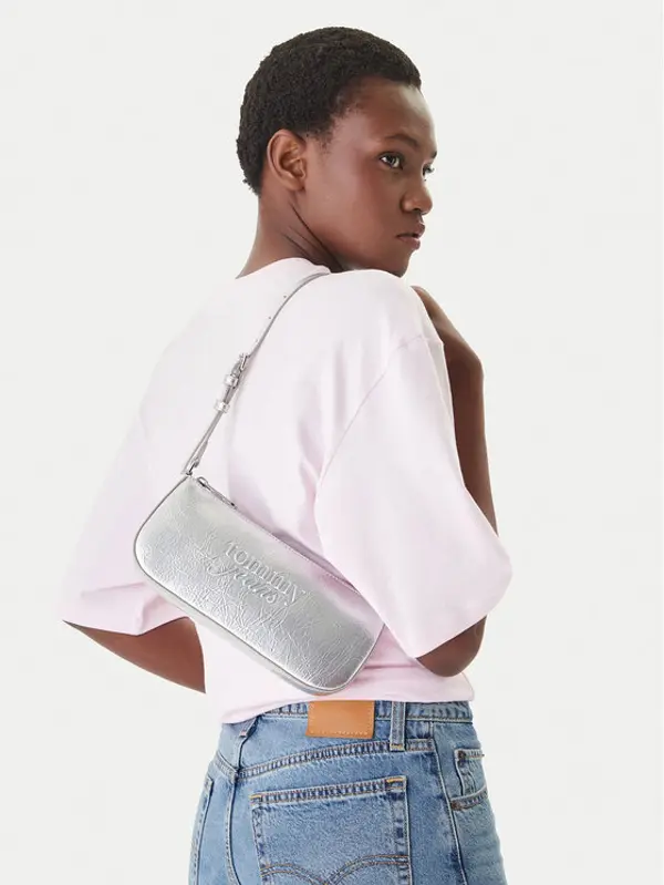 Tommy Jeans Tommy Jeans Torbica Tjw Must Metallic Shoulder Bag AW0AW18457 Srebrna