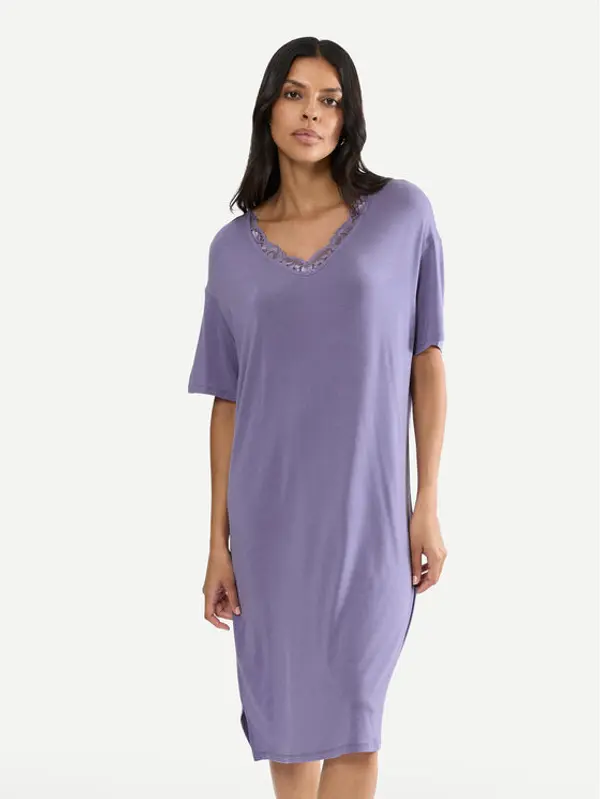 Triumph Triumph Spavaćica Timeless Sensuality 10222628 Ljubičasta Relaxed Fit