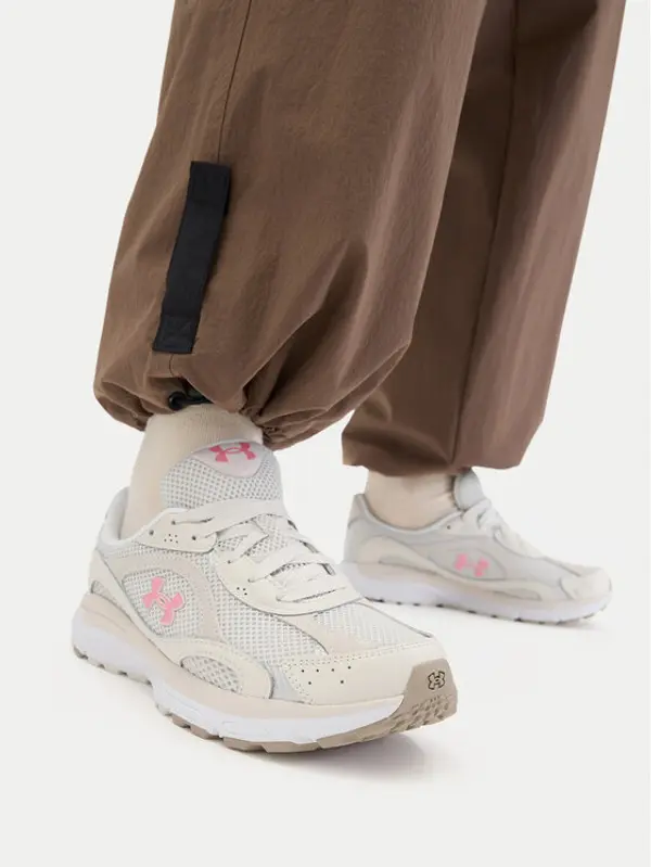 Under Armour Under Armour Tenisice UA Tech Runner 6007575 Écru