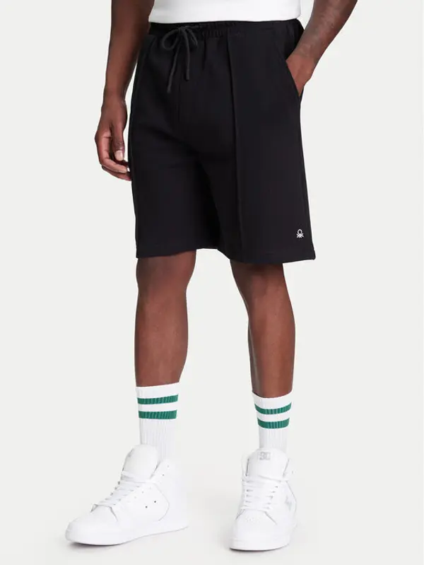 United Colors of Benetton United Colors Of Benetton Sportske kratke hlače 342ZU900X Crna Regular Fit