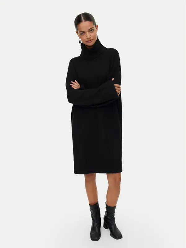 Vero Moda Vero Moda Džemper haljina Aquarius 10331900 Crna Regular Fit