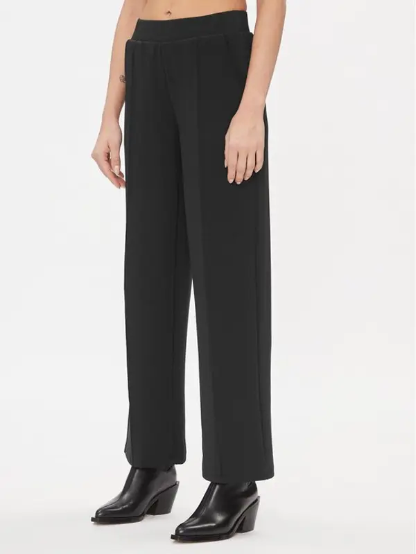 Vero Moda Vero Moda Hlače 10296830 Crna Relaxed Fit