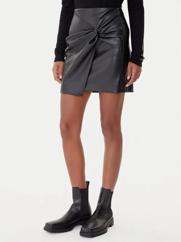 Vero Moda Vero Moda Suknja od imitacije kože Gawn 10333689 Crna Regular Fit