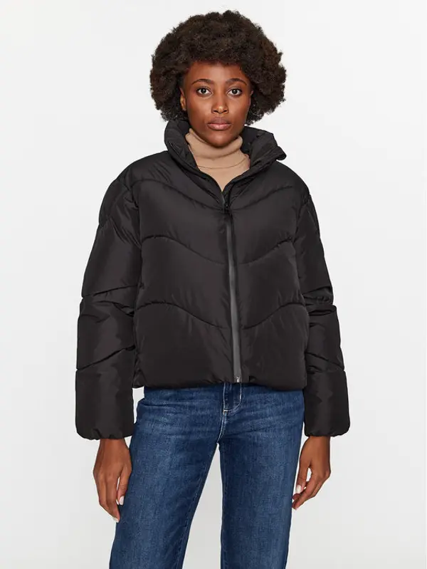 Vero Moda Vero Moda Zimska jakna 10290471 Crna Regular Fit