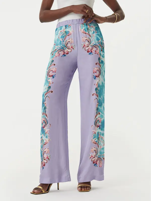 Versace Jeans Couture Versace Jeans Couture Hlače 80HAA1P2 NS830 Svijetlo ljubičasta Regular Fit