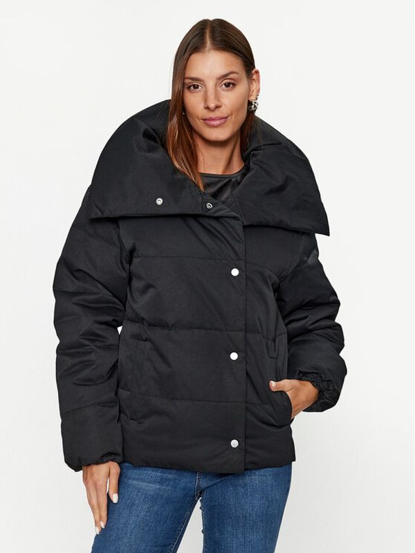 Vila Vila Pernata jakna Sulitana 14087616 Crna Regular Fit