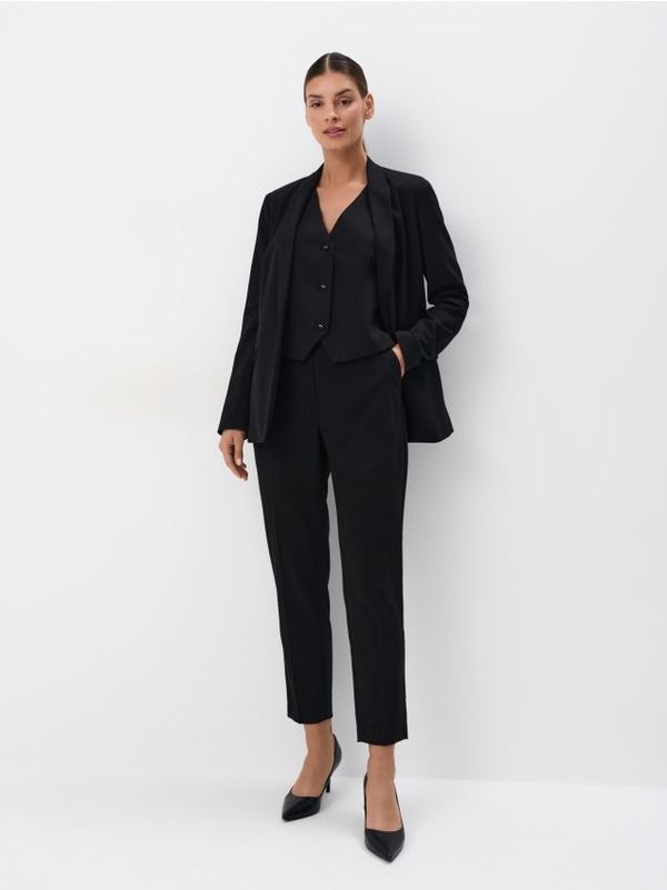 Mohito Mohito - Hlače cigareta kroja - crna