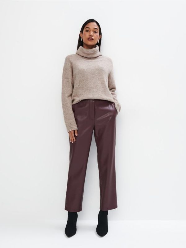 Mohito Mohito - Hlače od umjetne kože - smeđa