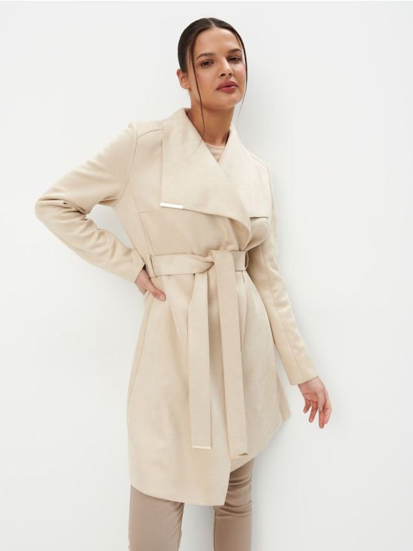 Mohito Mohito - Kaput s remenom - bež