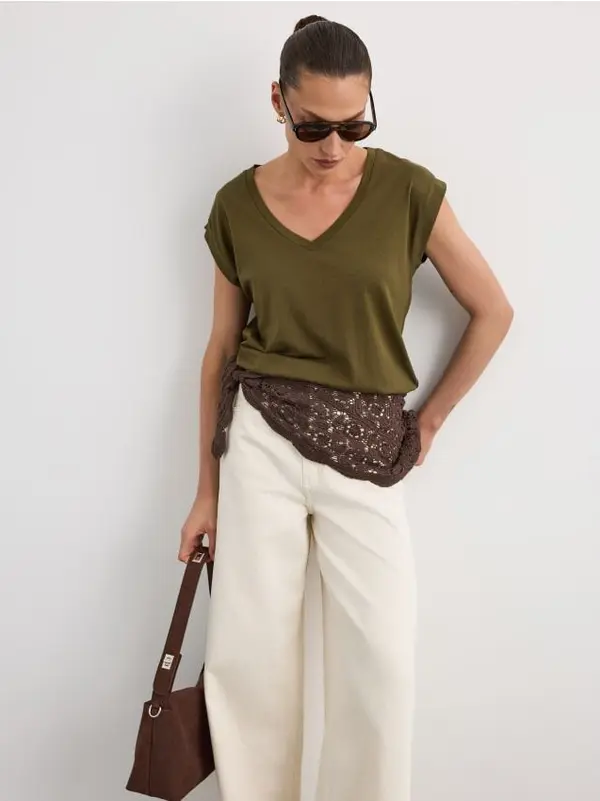 Mohito Mohito - Majica kratkih rukava s V-izrezom - khaki