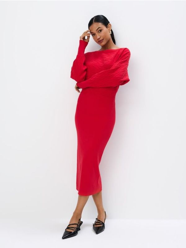 Mohito Mohito - Midi džemper-haljina - crvena