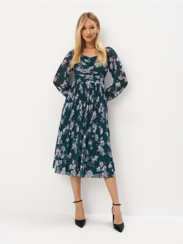 Mohito Mohito - Midi haljina s puf rukavima - pastelno zelena