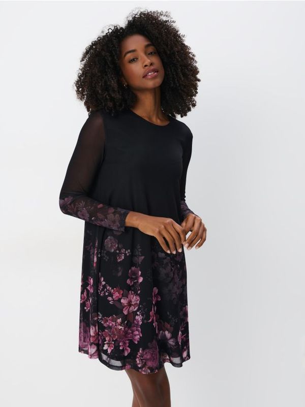 Mohito Mohito - Mini haljina s cvjetićima - roza