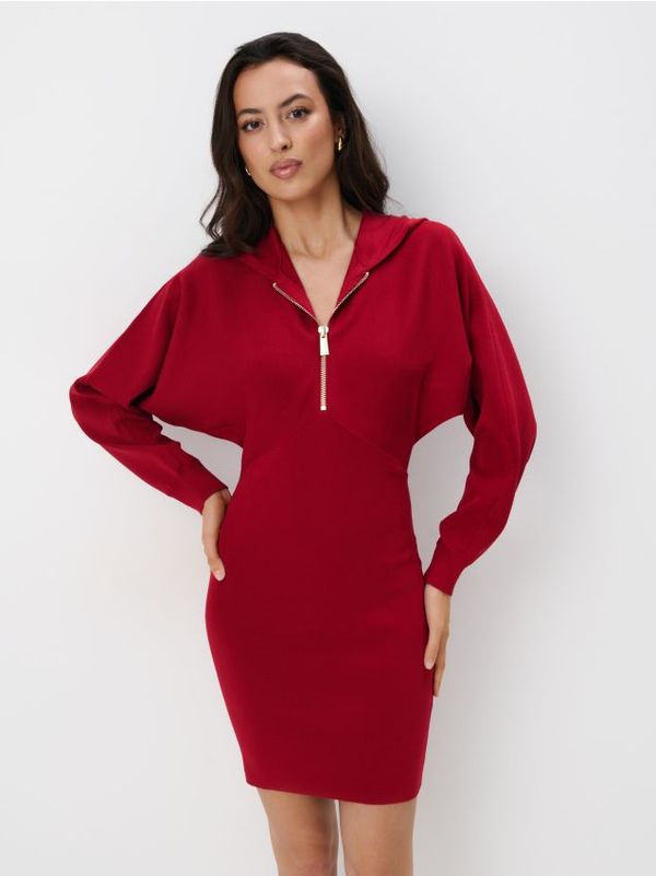 Mohito Mohito - Mini haljina s kapuljačom - crvena