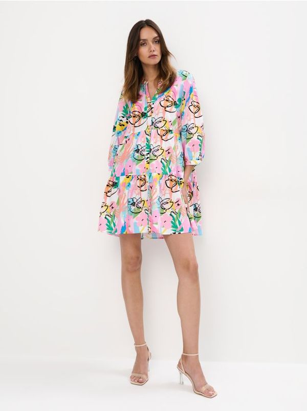 Mohito Mohito - Mini haljina s uzorcima - bijela