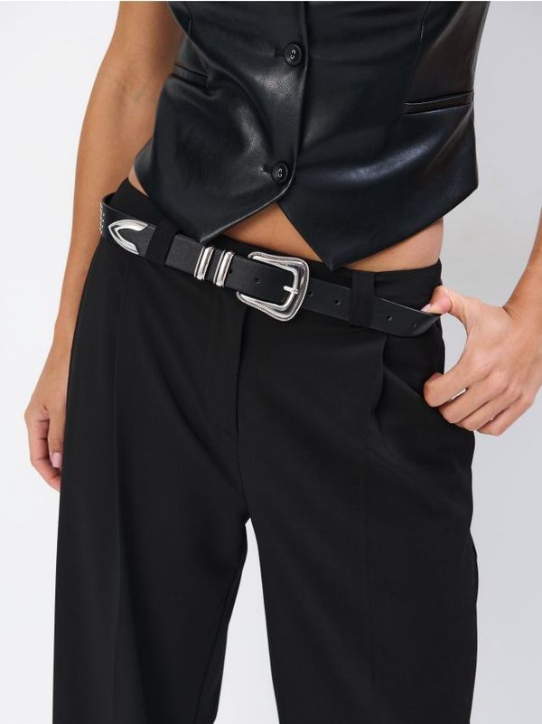 Mohito Mohito - Pojas s kopčom - crna