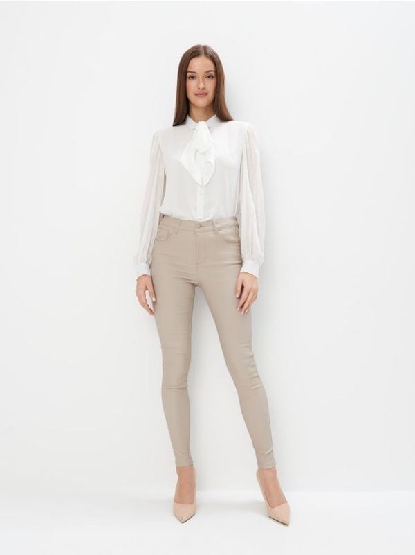 Mohito Mohito - Skinny hlače s voštanim efektom - bež