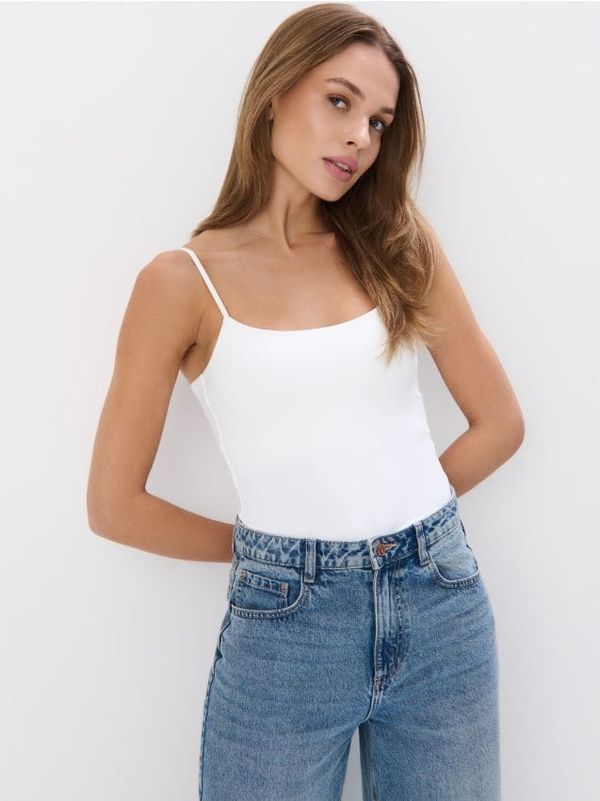 Mohito Mohito - Strukirani top - bijela