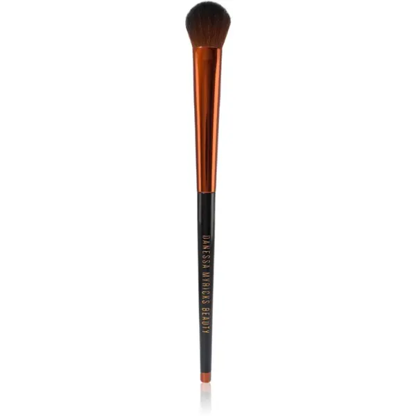 Danessa Myricks Beauty Danessa Myricks Beauty Yummy Face 3.0 kist za nanošenje korektora 1 kom