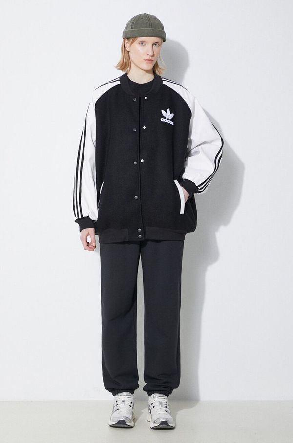 adidas Originals Bomber jakna adidas Originals SST Oversize VRCT za žene, boja: crna, za prijelazno razdoblje, oversize, IR5519