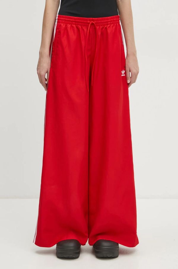 adidas Originals Donji dio trenirke adidas Originals OVERSIZED TP boja: crvena, s aplikacijom, JD3388