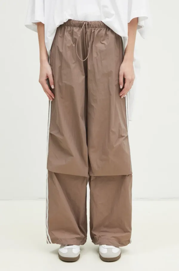 adidas Originals Hlače adidas Originals Adicolor za žene, boja: smeđa, s uzorkom, JD3126