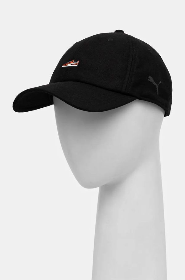 Puma Kapa sa šiltom Puma Classics Graphic Dad Cap boja: crna, s aplikacijom, 025490