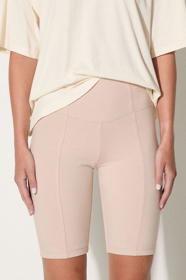 Champion Kratke hlače Champion za žene, boja: bež, glatki materijal, visoki struk, 115145-MS049