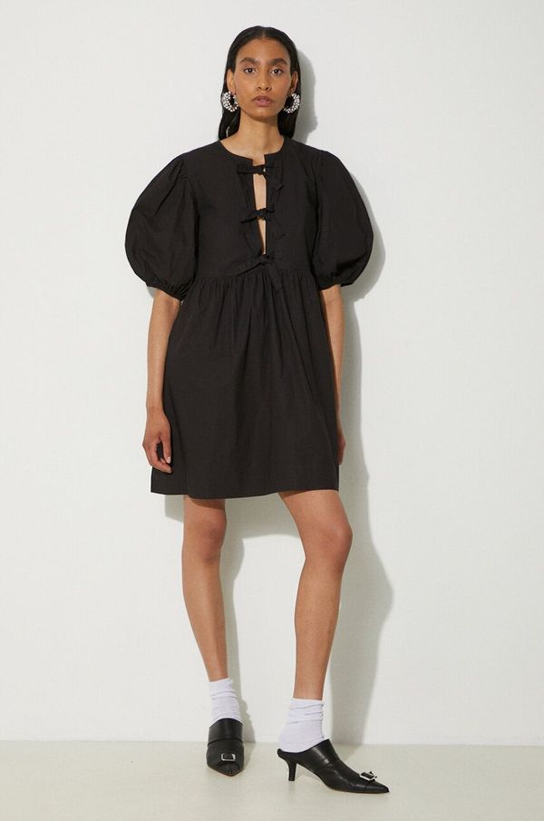 GANNI Pamučna haljina GANNI Cotton Poplin Tie String Mini Dress boja: crna, mini, širi se prema dolje, F9005