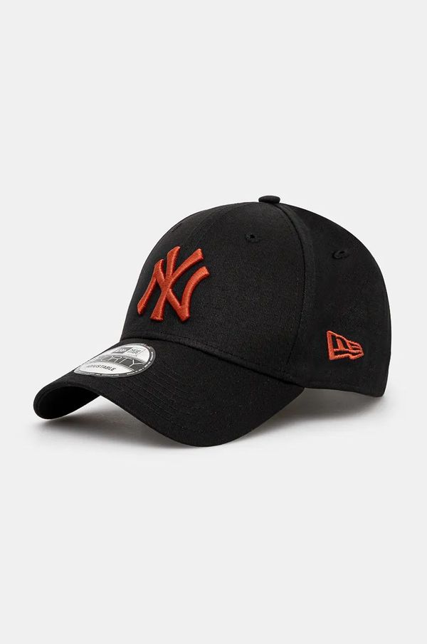 New Era Pamučna kapa sa šiltom New Era LEAGUE ESSENTIAL 9FORTY® NEW YORK YANKEES boja: crna, s aplikacijom, 60565099