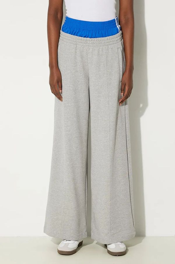 adidas Originals Pamučni donji dio trenirke adidas Originals Ksenia SweatPant boja: siva, melanž, IW5670
