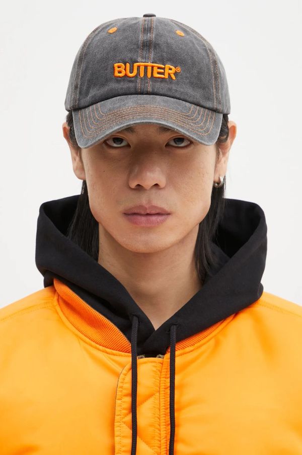 Butter Goods Traper kapa sa šiltom Butter Goods Rounded Logo 6 Panel Cap boja: crna, s aplikacijom, BG243807