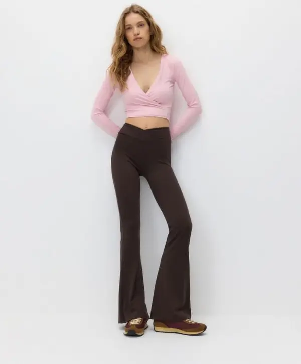 Reserved Reserved - Bluza na vezanje i preklop sprijeda - pastelnoružičasto