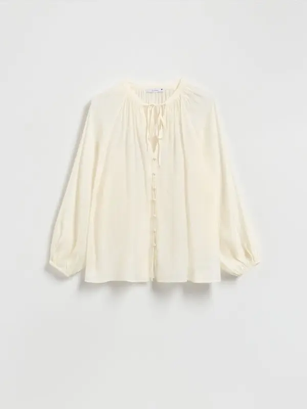 Reserved Reserved - Bluza od mješavine viskoze - krem