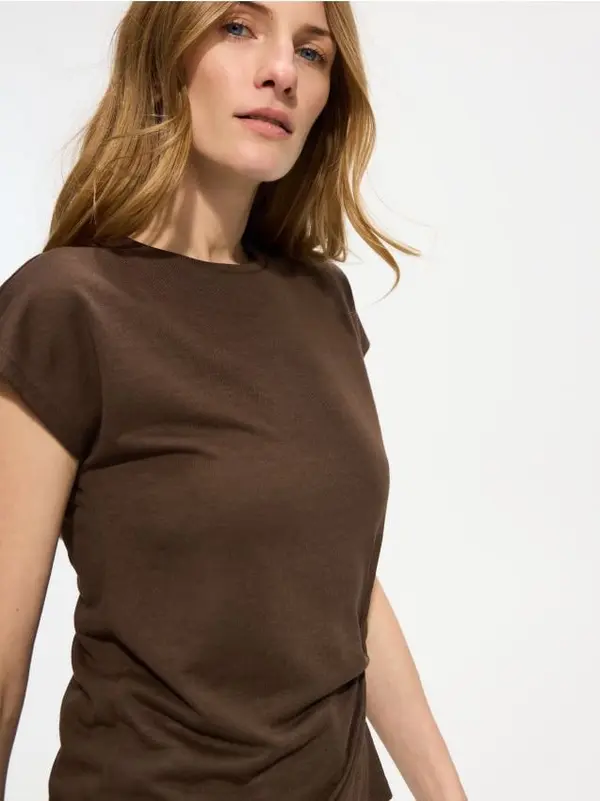 Reserved Reserved - Bluza od mješavine viskoze - tamnosmeđe
