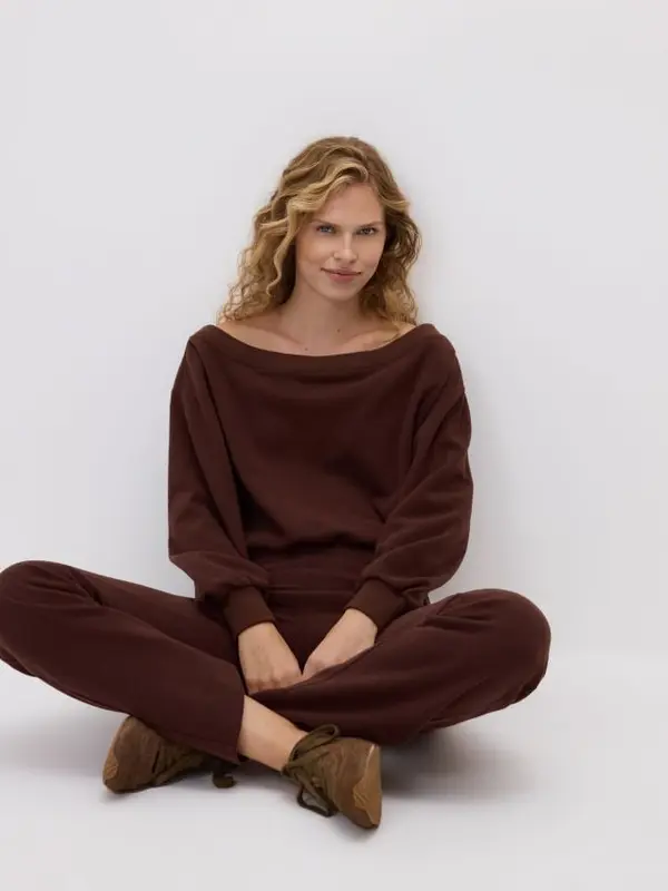 Reserved Reserved - Bluza otvorenih ramena - boja kave