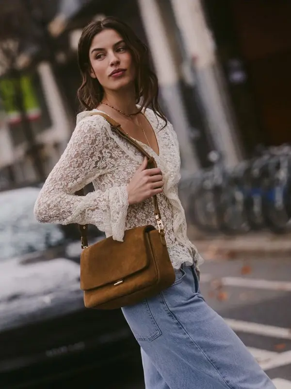Reserved Reserved - Bluza s čipkom - boja kože