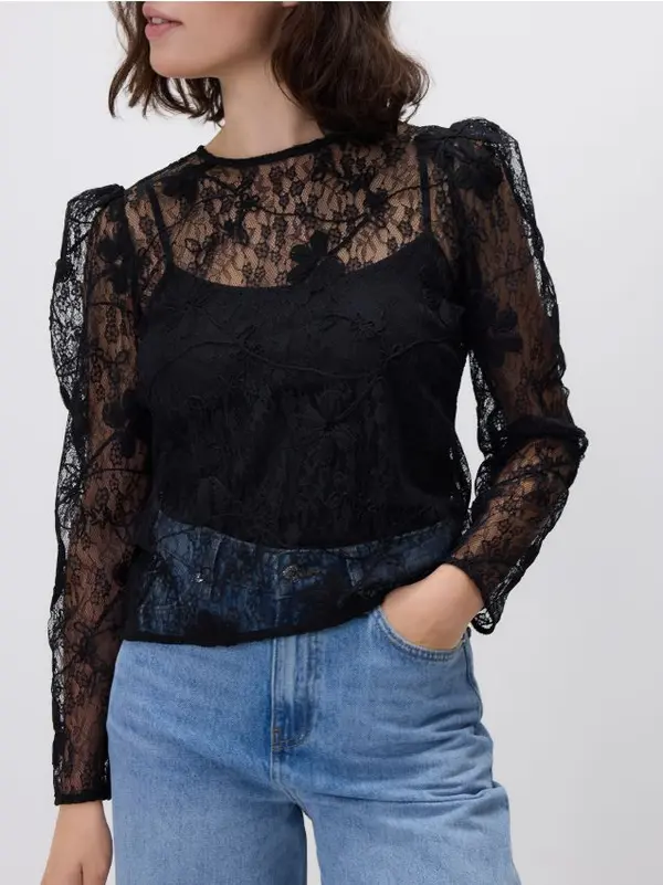 Reserved Reserved - Bluza s čipkom - crno
