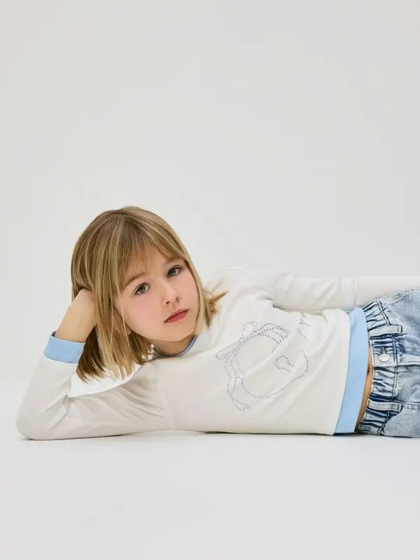 Reserved Reserved - Bluza s cirkonima - krem