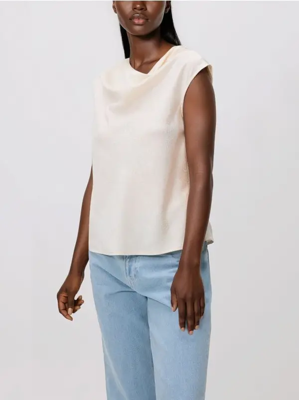 Reserved Reserved - Bluza s drapiranim izrezom - krem