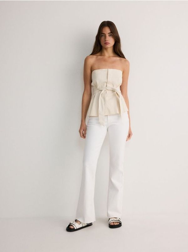 Reserved Reserved - Bluza s pojasom - krem