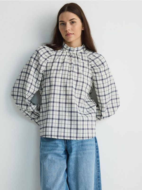 Reserved Reserved - Bluza s povezom na leđima - šaren