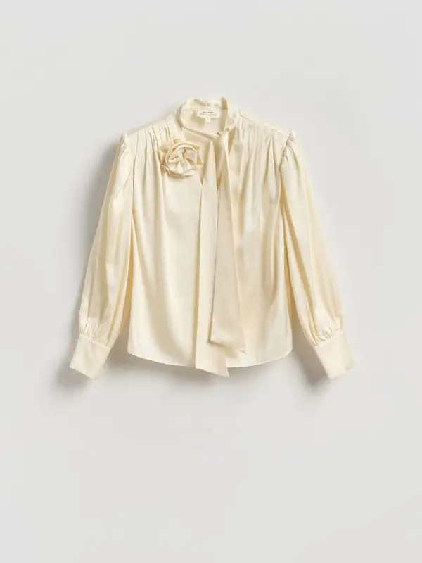 Reserved Reserved - Bluza s ukrasnim vezanjem - krem