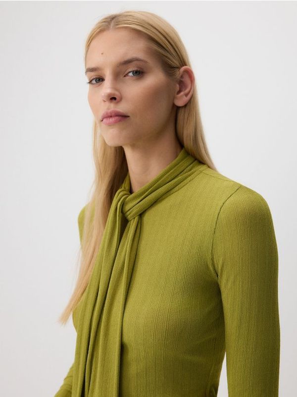 Reserved Reserved - Bluza s ukrasnim vezanjem - zlatnosmeđe