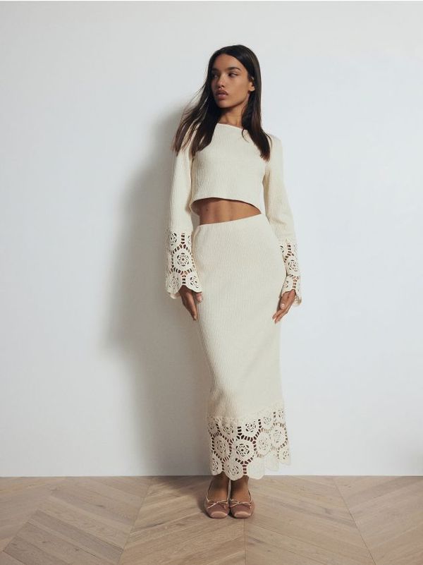 Reserved Reserved - Bluza s ukrasnim vezom - boja kože